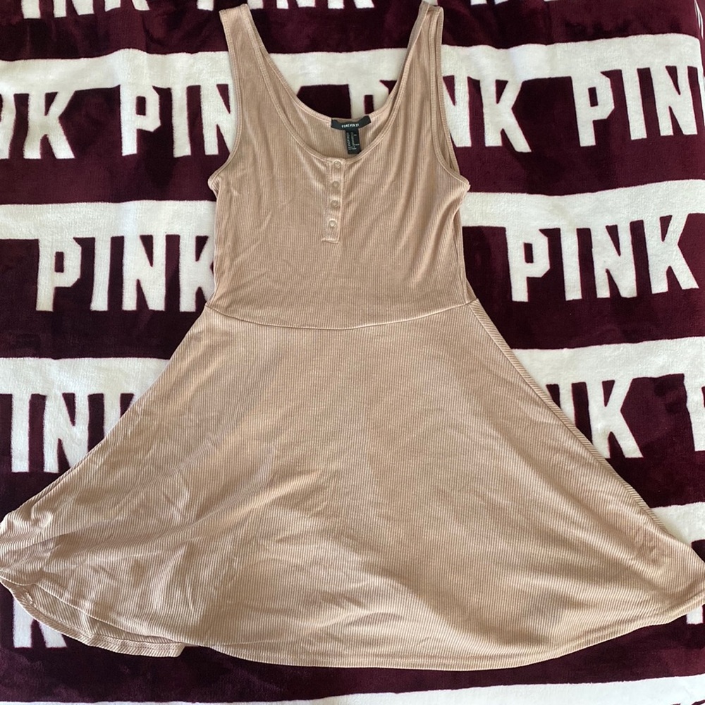 Crème Summer Dress